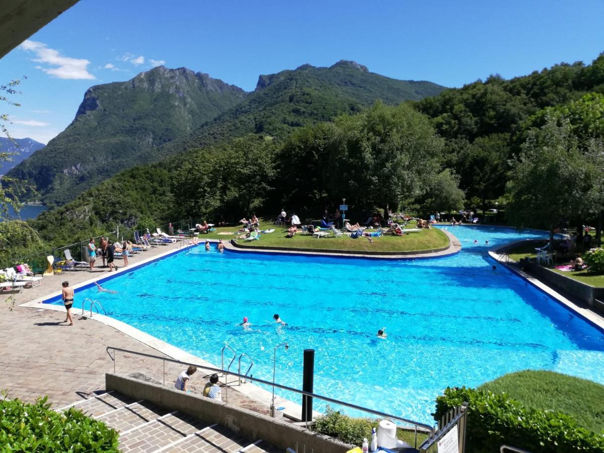 Attico With Big Terrace In Residence With Pool Valbrona Zewnętrze zdjęcie
