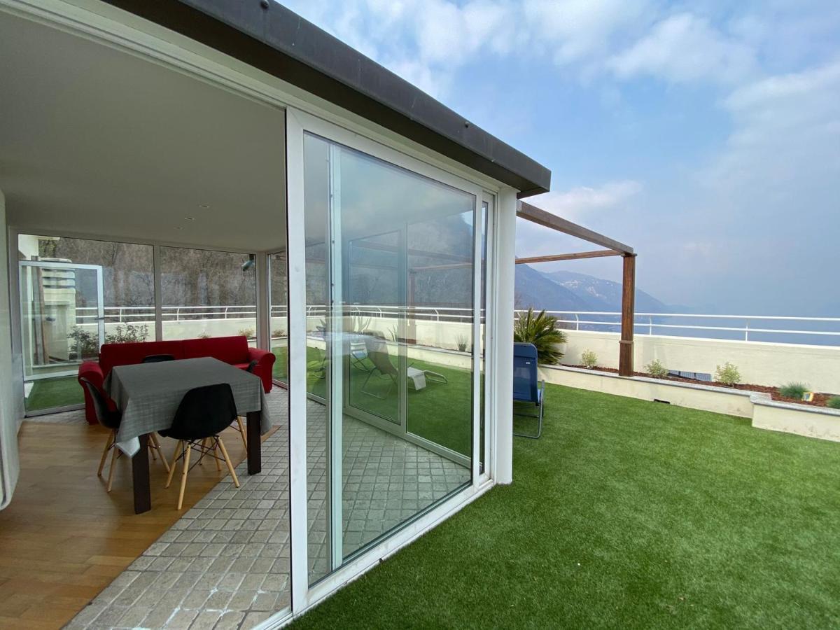Attico With Big Terrace In Residence With Pool Valbrona Zewnętrze zdjęcie